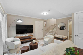 2 Min Drive to Downtown! A Cozy 2BR in Raleigh!